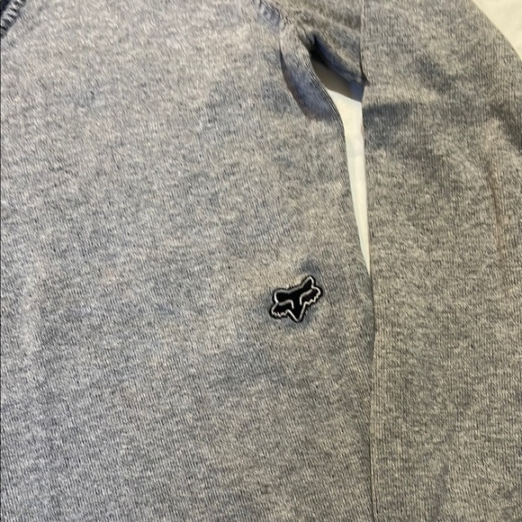 Fox Gray V-Neck Sweater Classic Knit Design - Picture 3 of 10